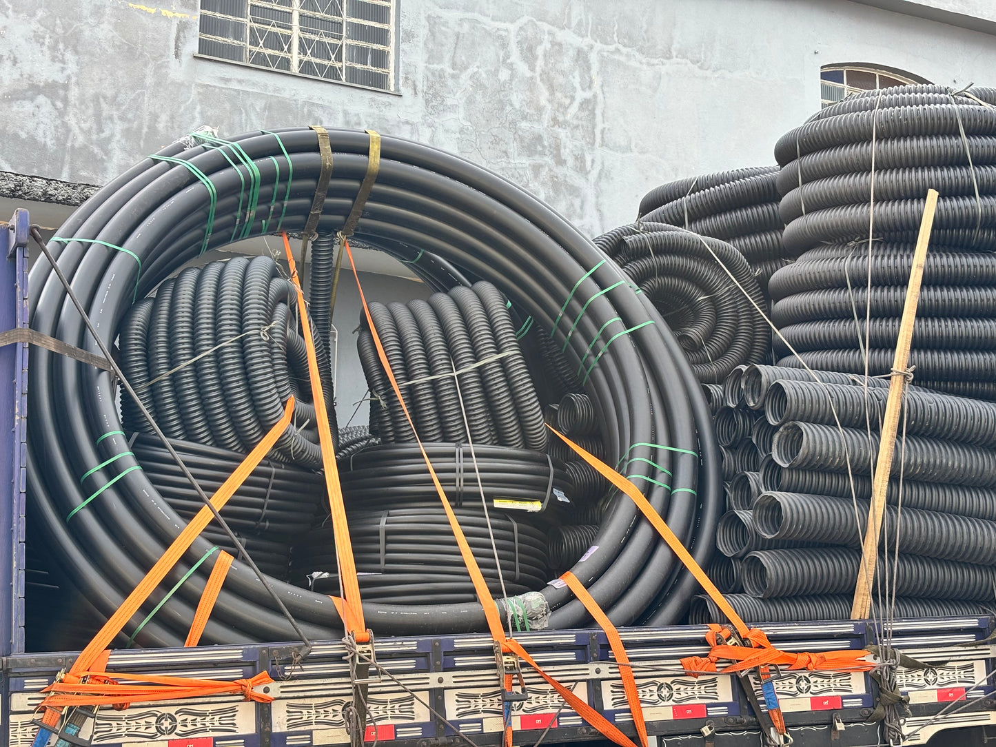 Tubo Duto PEAD Corrugado Dreno Perfurado Helicoidal ECO 8" 200mm Barra 6mts