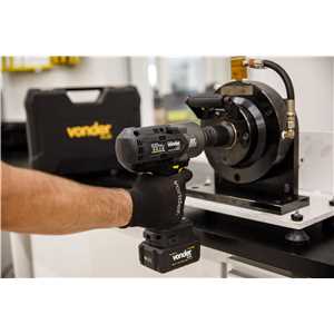 Chave de impacto, bateria 20 V, encaixe de 3/4", fonte de carregamento bivolt automático, CIV 234B, VONDER PLUS